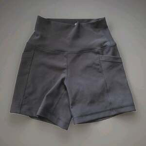90 Degree By Reflex Tribeca Biker Shorts Size S Ribbed Pocket Athletic Gym
